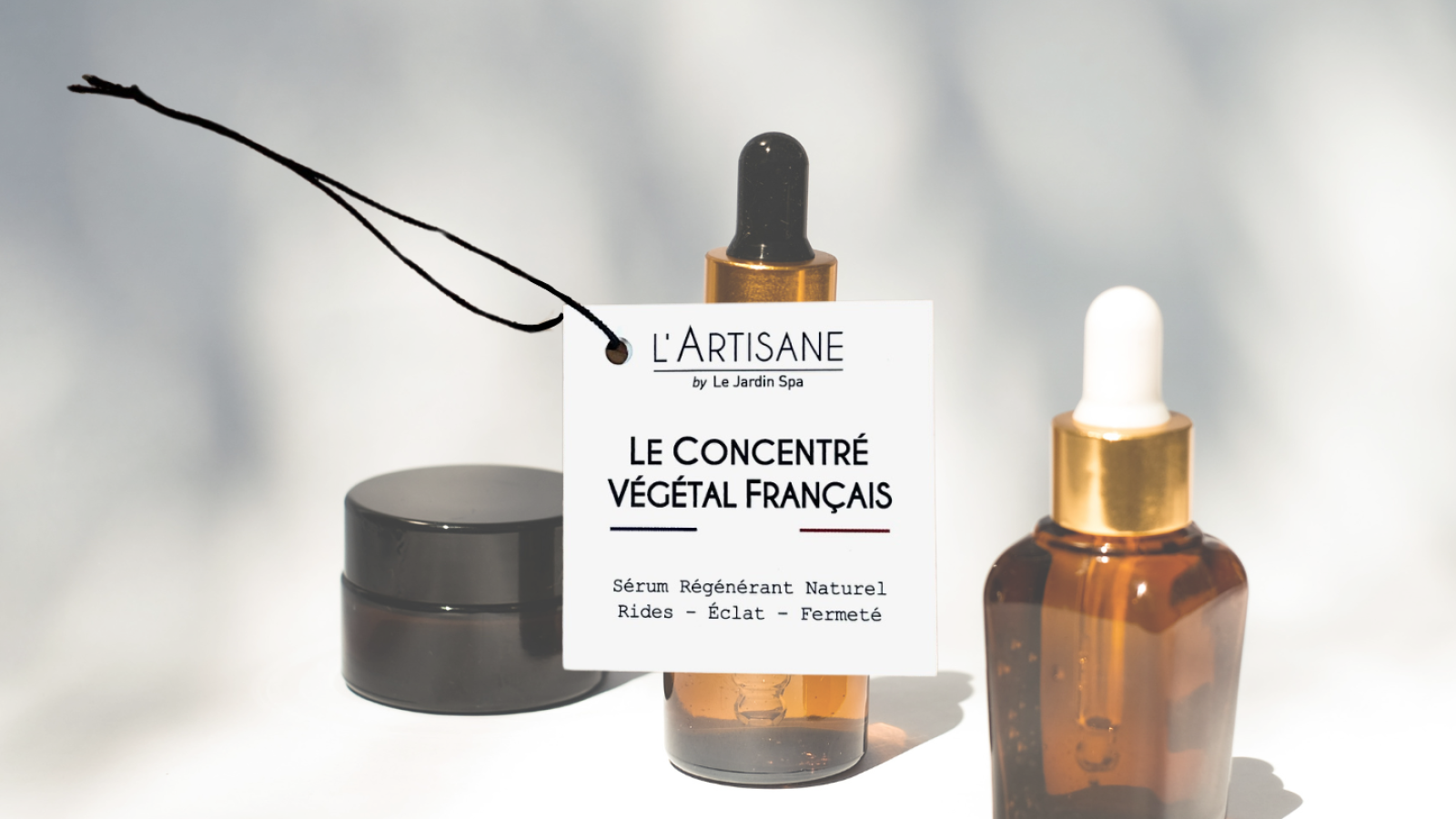 Etiquette à fil pour produit cosmétique, à Chantilly, proche de Paris
