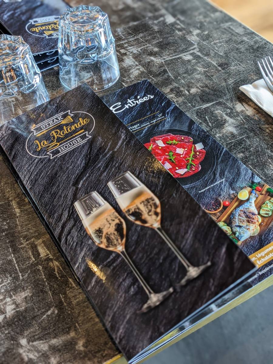 Création et impression de cartes des boissons et des menus pour CHR